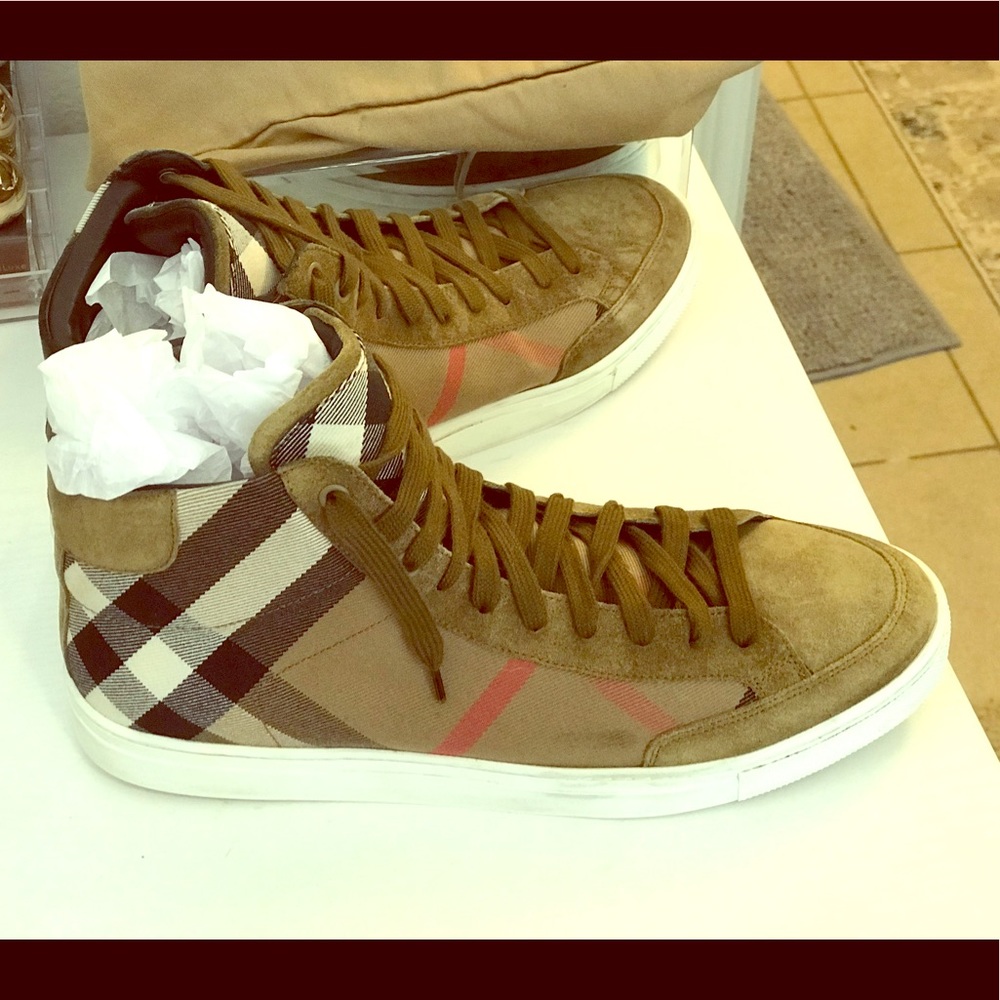 Burberry  size 10 high tops
